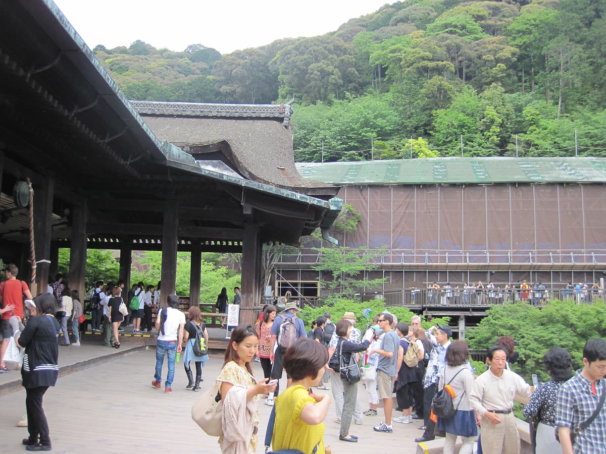 Kiyomizu-dera temple in Kyoto, autumn light